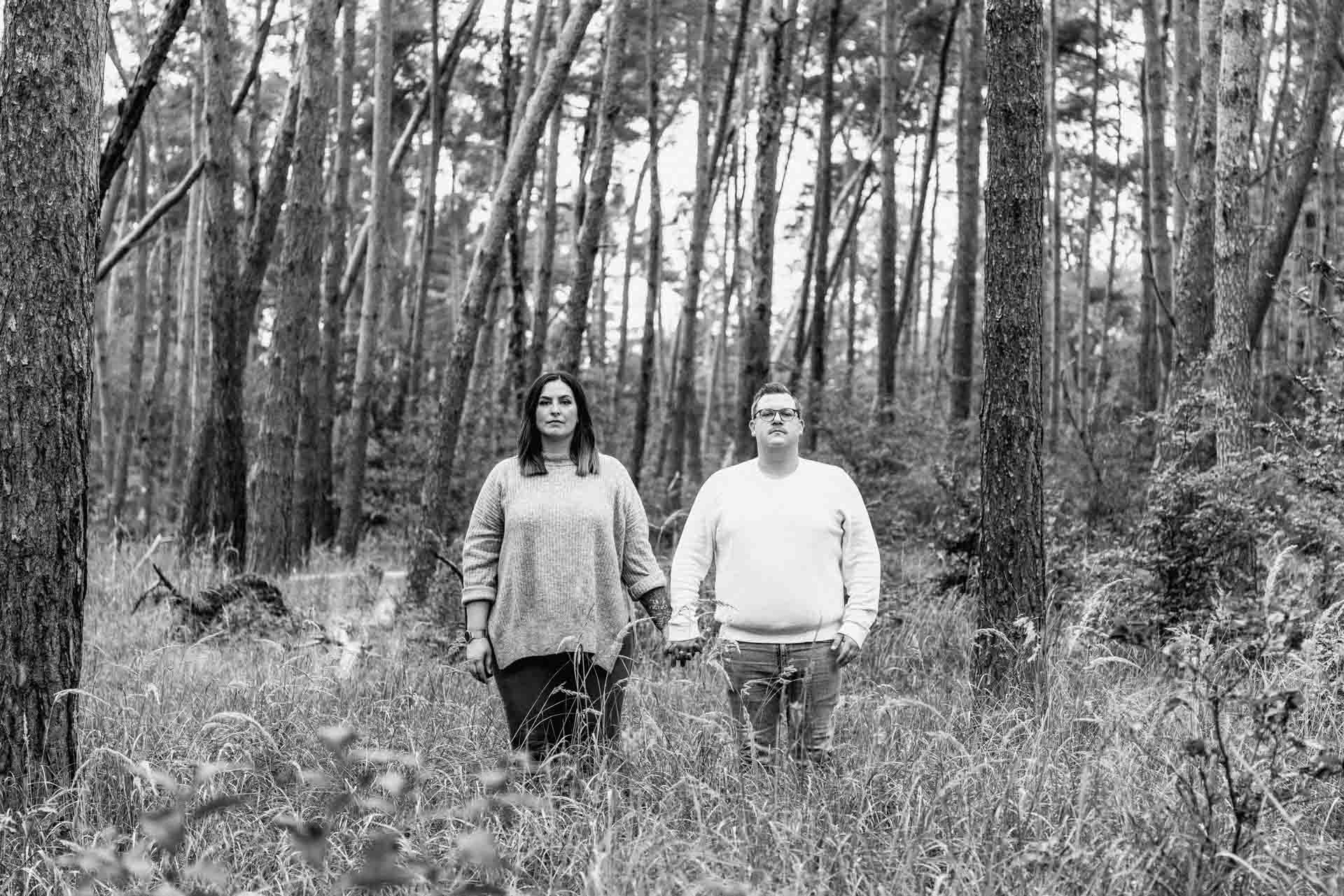Pärchenshooting im Wald Frankfurt, Köln, Mainz, Darmstadt Fotografin Deutschland Paare